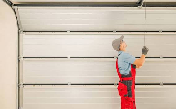How to Know When You Need Garage Door Repair Services?